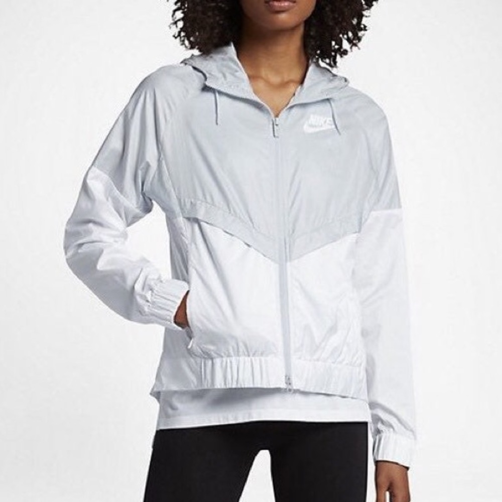 NIKE WINDBREAKER Women’s S - Picture 2 of 5